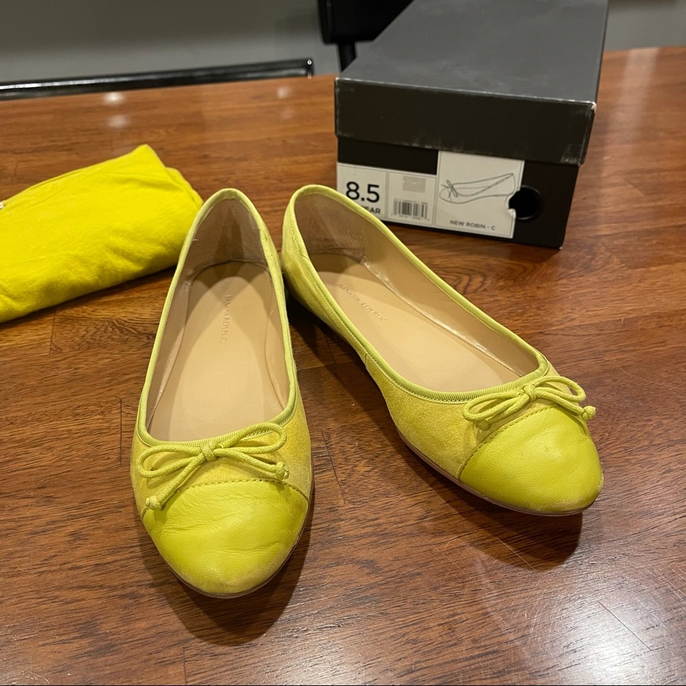 Banana Republic Suede Flats